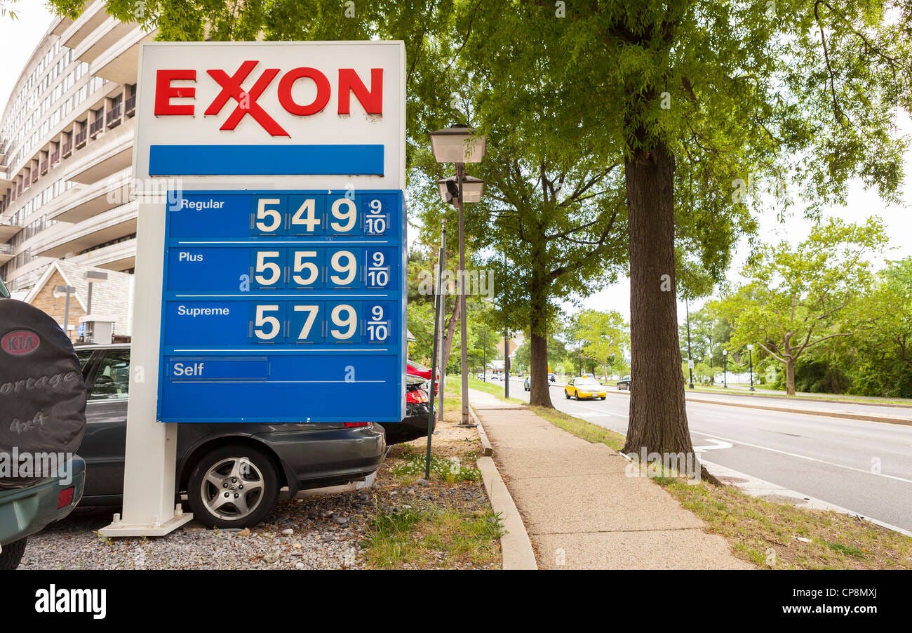 WASHINGTON, DC, USA - $5 gas price sign at Exxon service station on May 7,  2012 Stock Photo - Alamy