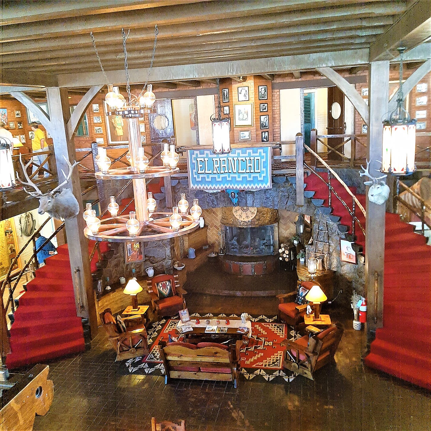 el rancho hotel lobby
