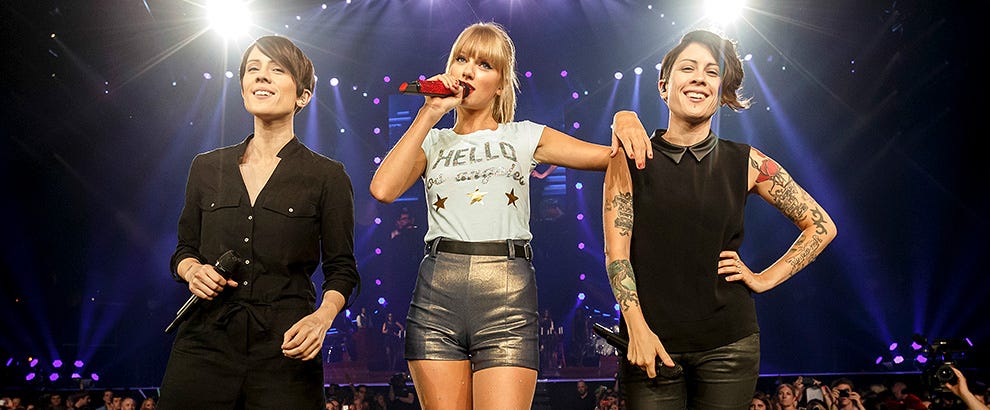 Taylor Swift Surprises L.A. With Tegan and Sara: Watch 'Closer' Performance  – Billboard
