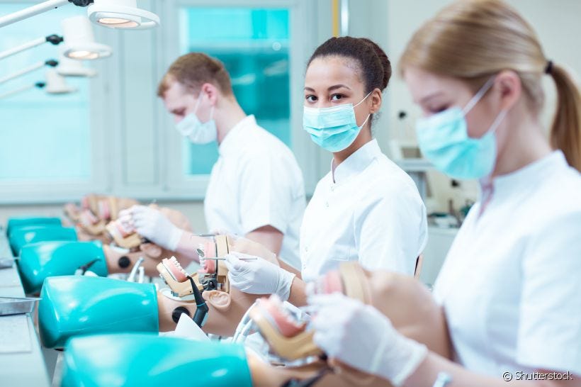 Odontologia em formação: estudantes contam os desafios e maravilhas dessa  futura profissão