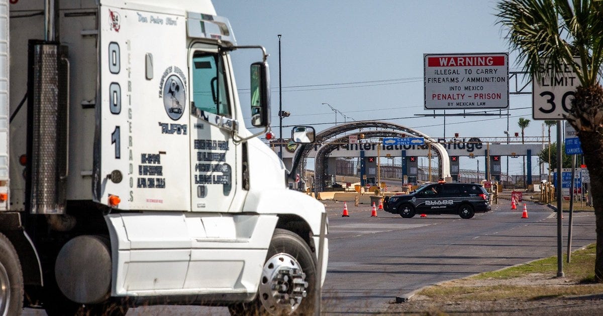 Mexico truckers protest new Texas inspections, halt trade at border bridges  | The Texas Tribune