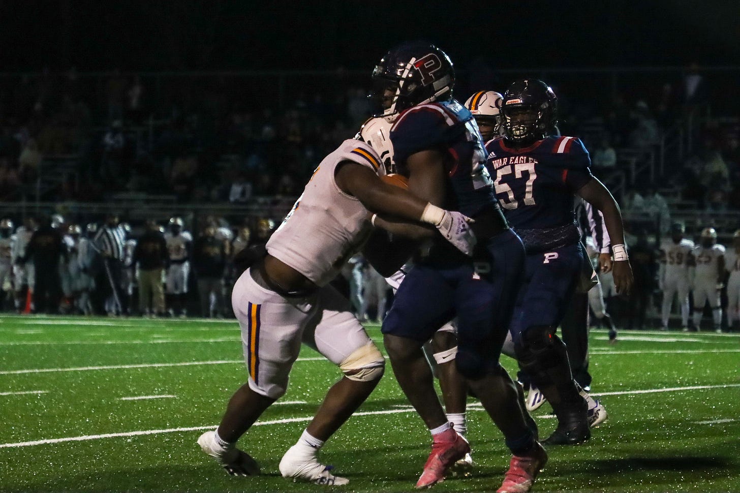 Ta'Marion Peters (27) Ta'Marion Peters (27)
