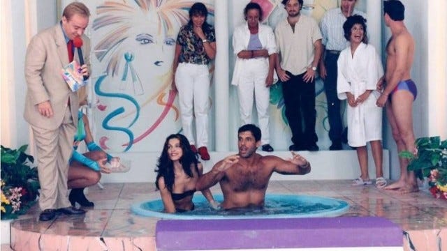 Ícone dos anos 90, banheira do Gugu teve Alexandre Frota, Nana Gouvêa e  Solange Gomes - TV e Lazer - Extra Online