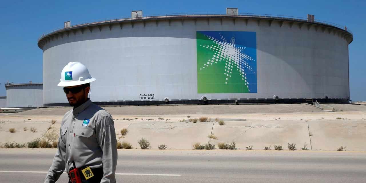 Saudi Arabia Considers Accepting Yuan Instead of Dollars ...