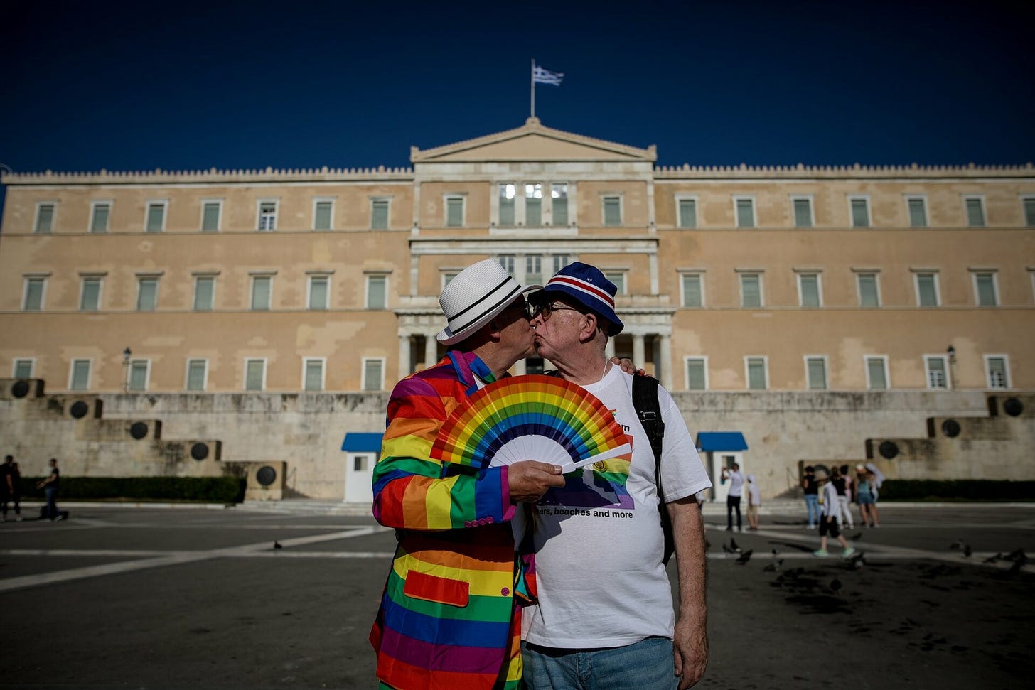 Αφυπνιστικό άρθρο του Κωνσταντίνου Βαθιώτη: Όταν η ΕΣΔΙ στον ανάποδο κόσμο μας πρωτοστατεί Επιμορφωτικό σεμινάριο για ΛΟΑΤΚΙ+ σε συμπόρευση με τις δηλώσεις Μητσοτάκη