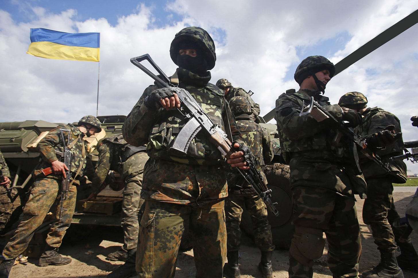 Ukraine troops