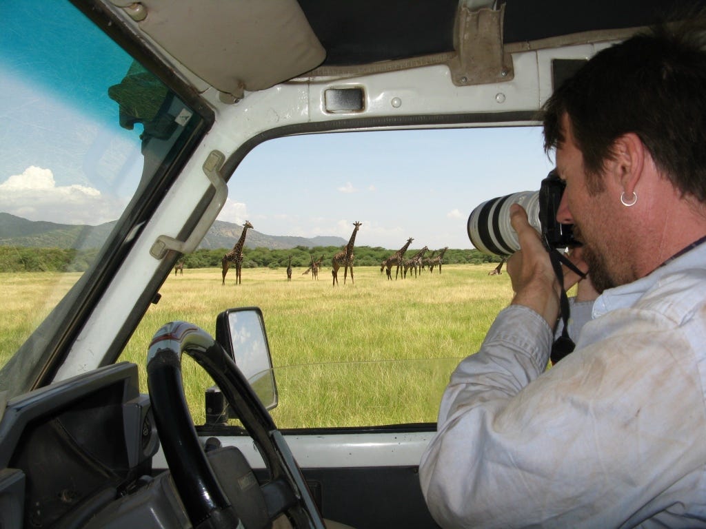Derek_identifying_giraffes