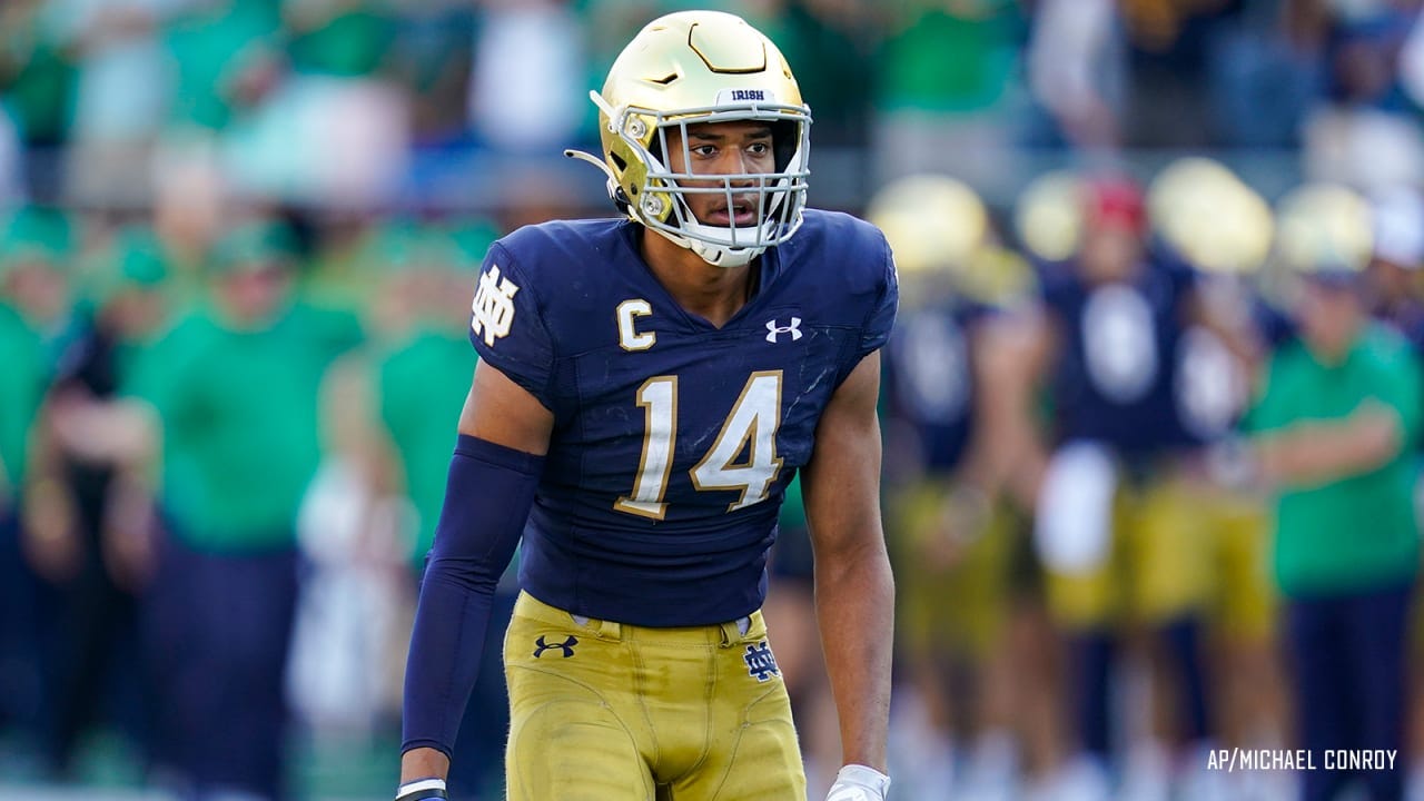 Notre Dame beat reporter Pete Sampson gives insight on top NFL Draft  prospect and potential Houston Texan, Safety Kyle Hamilton.