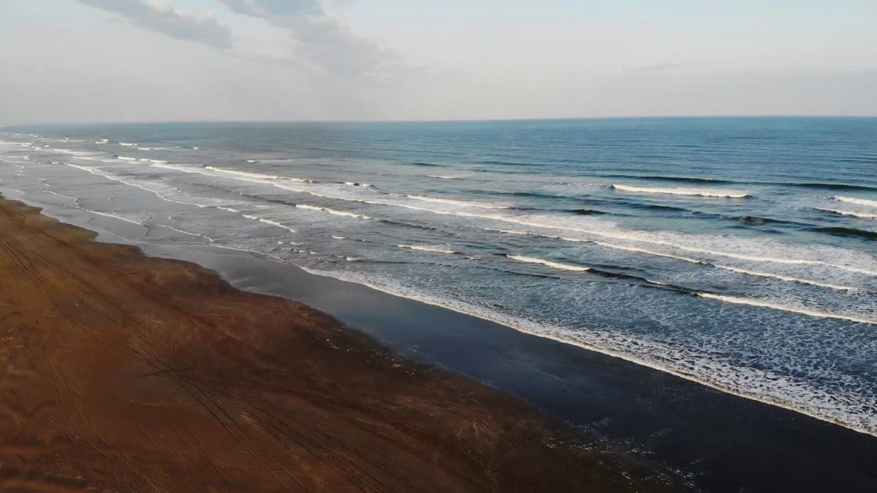 Pacific Ocean -Kujukuri Beach- in Japan by Drone 4K (DJI Mavic Air ...