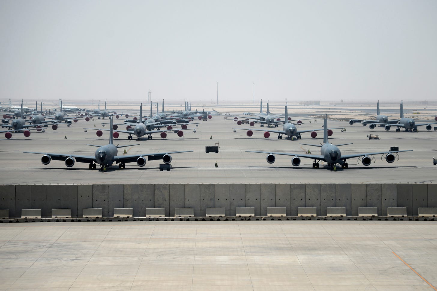 Al Udeid Air Base in Qatar puts U.S. in Persian Gulf allies' conflict -  Washington Times