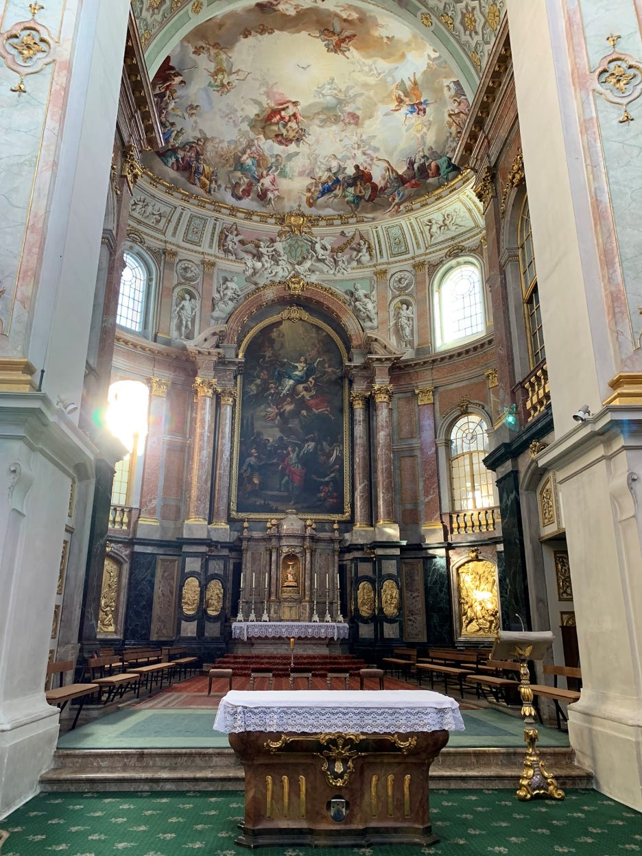 A picture of the cupola at Ettal Chapel.