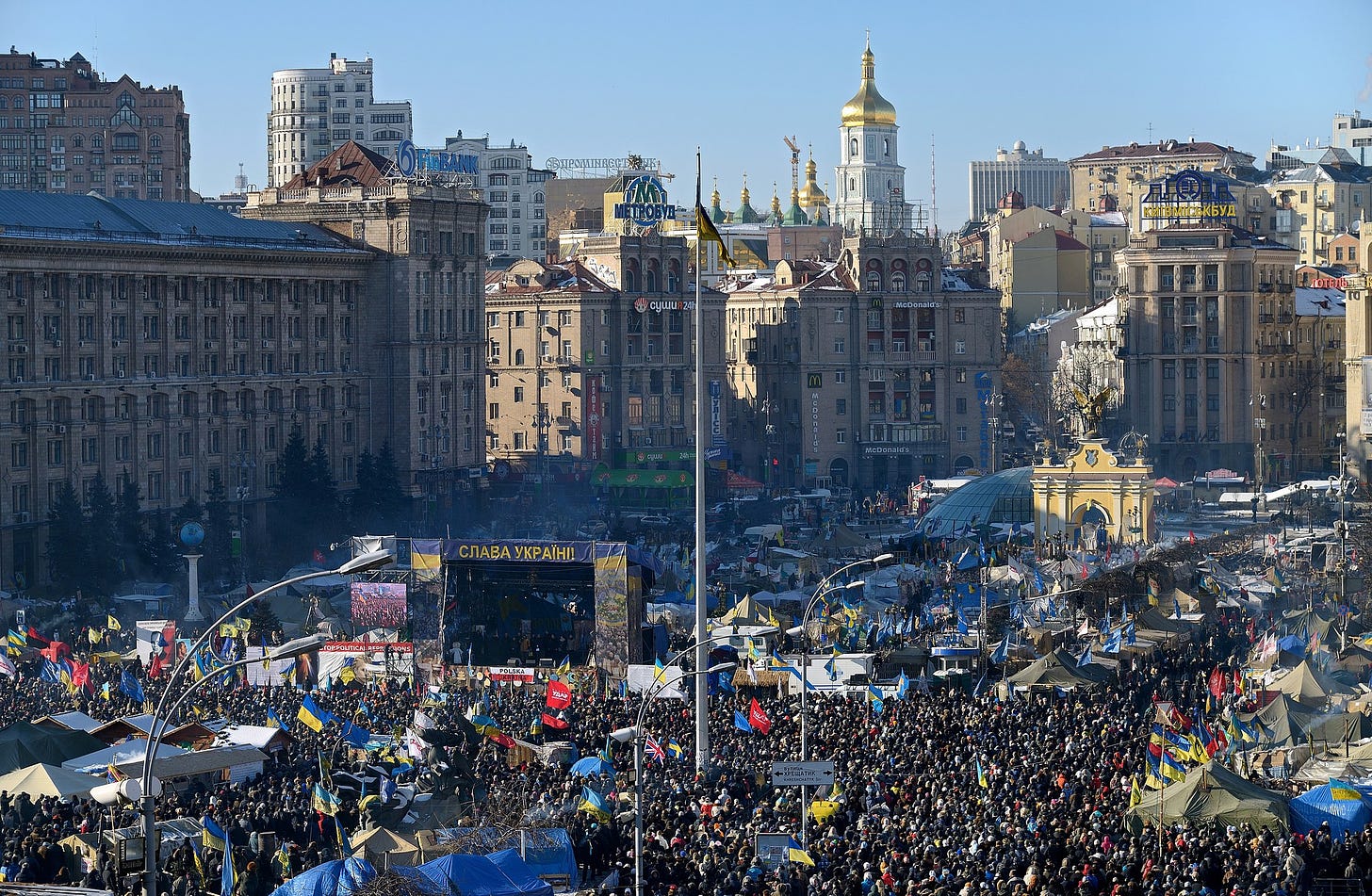 The ‘Euromaidan’ protest in Kiev in February 2014 (Image: В.Власенко, CC BY-SA 3.0, via Wikimedia Commons)