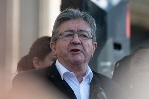 Plainte en diffamation du syndicat de police Alliance contre Jean-Luc Mélenchon