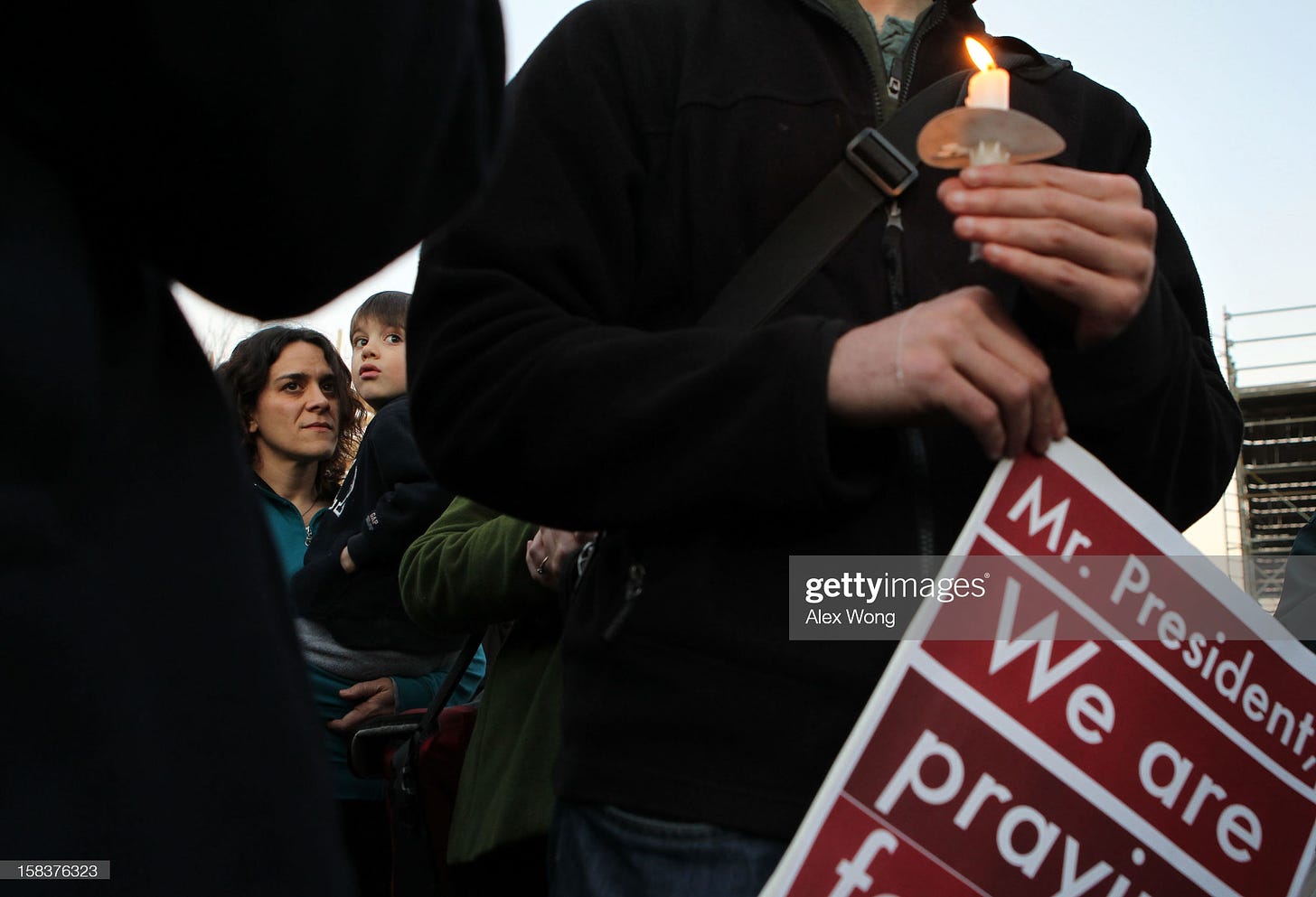 Candle Light Vigil Held At White House For Victims Of Elementary School Shooting : News Photo