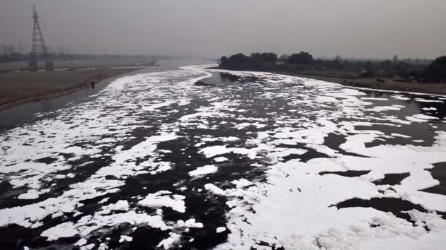 Photos: Toxic foam formation on Yamuna adds to Delhi&#39;s pollution crisis |  Hindustan Times