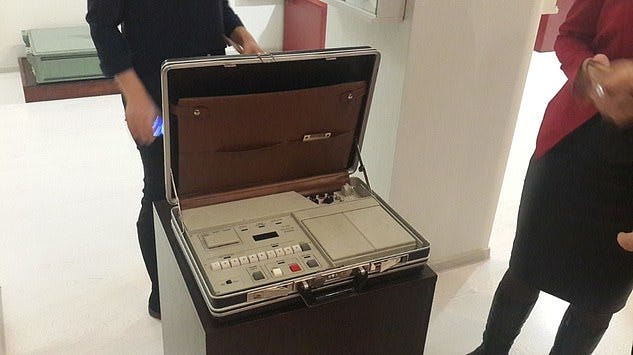 A look inside Putin's nuclear briefcase.