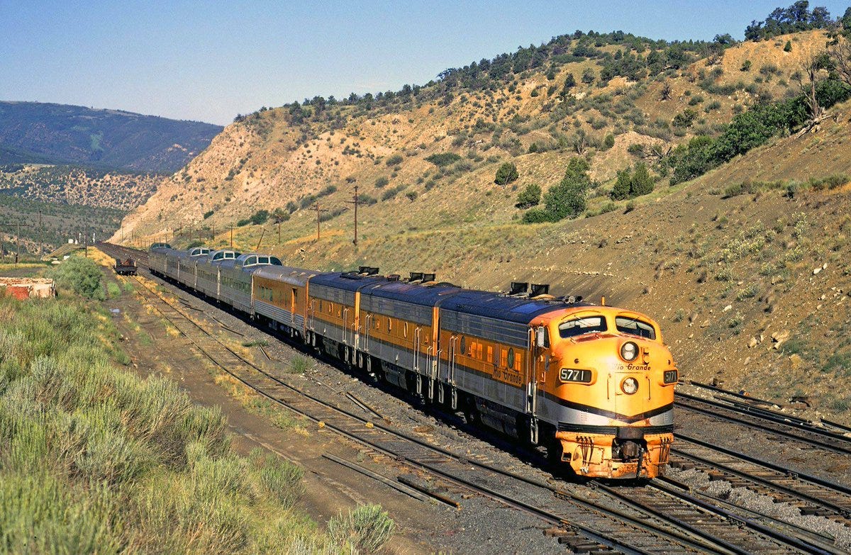 Ο χρήστης American-Rails.com στο Twitter: "Denver & Rio Grande Western F9A  #5771 climbs Soldier Summit with the "Rio Grande Zephyr" as the train  approaches Gilluly, Utah in June, 1974. Drew Jacksich photo.