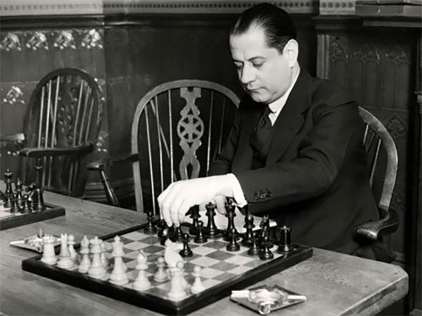 كابابلانكا ونيمزو الهندية |  قاعدة الشطرنج