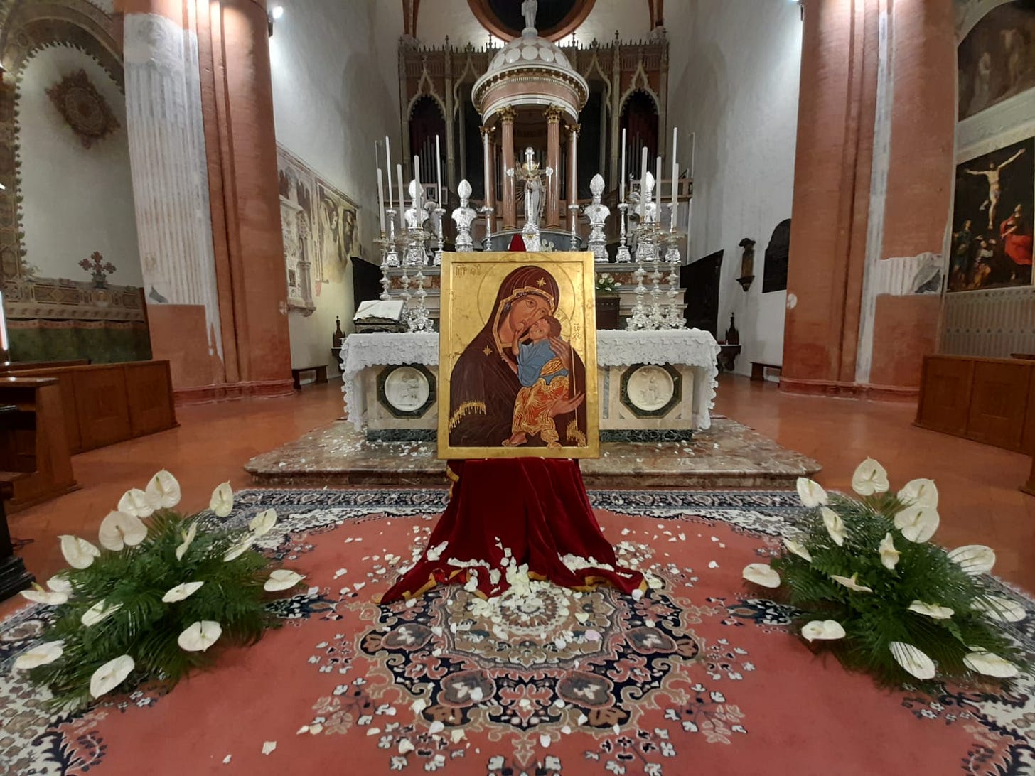 Inno Akathistos Maria