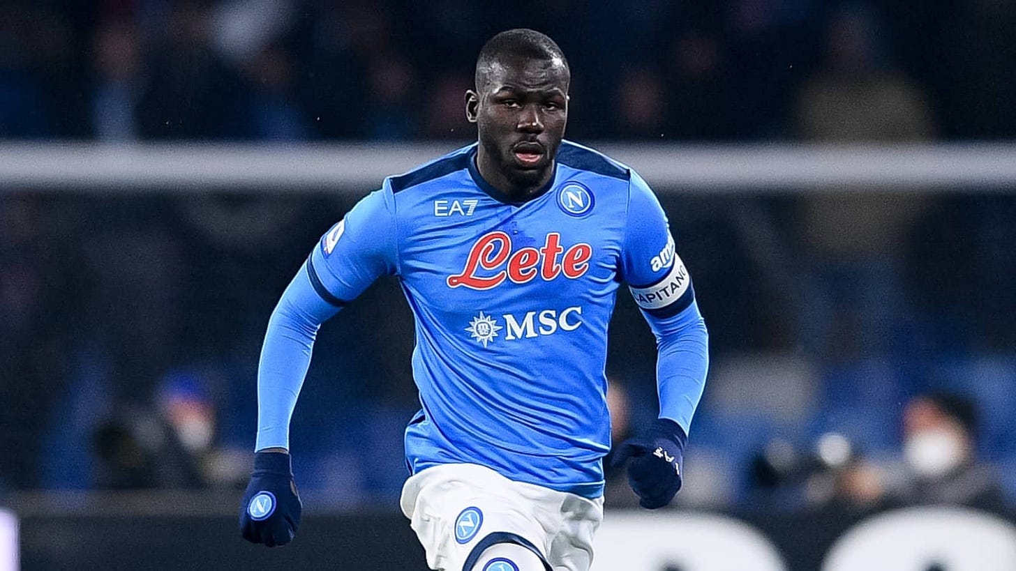 Man Utd pursuit of Kalidou Koulibaly set to end as Napoli offer defender  new contract, plus captaincy