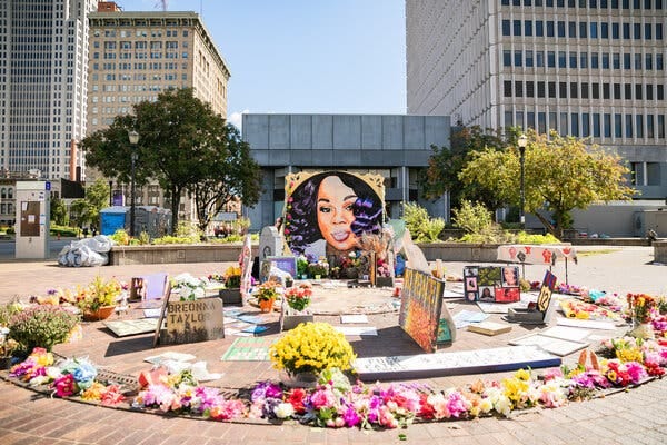 A memorial to Breonna Taylor in Louisville, Ky.