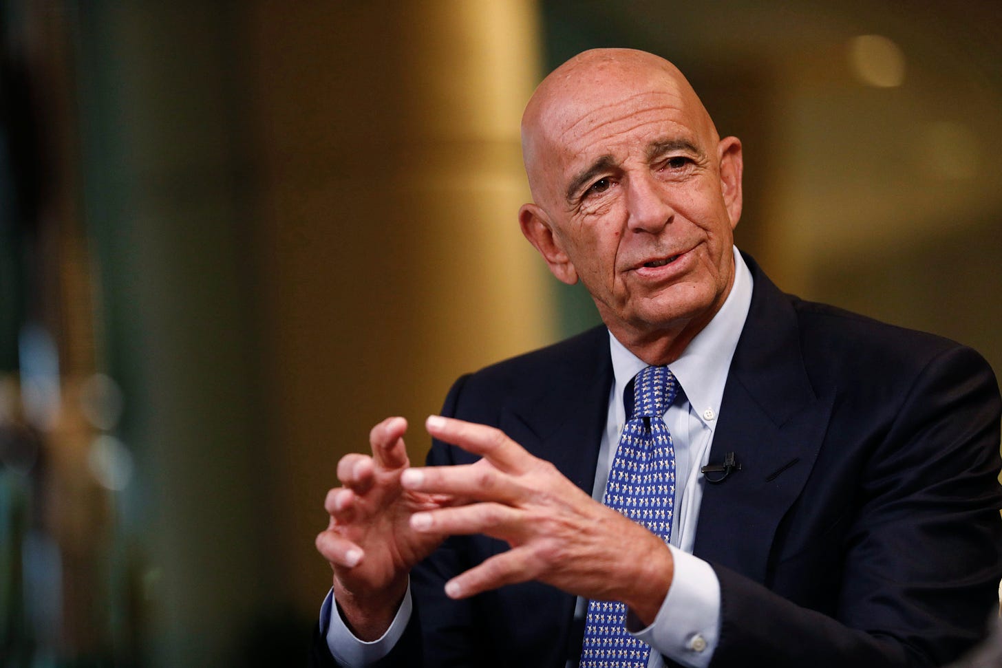 Tom Barrack Wins Changes to $250 Million Bail Agreement - Bloomberg