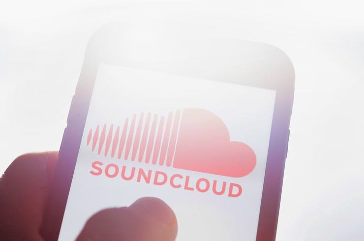Soundcloud logo app phone 2019 billboard 1548