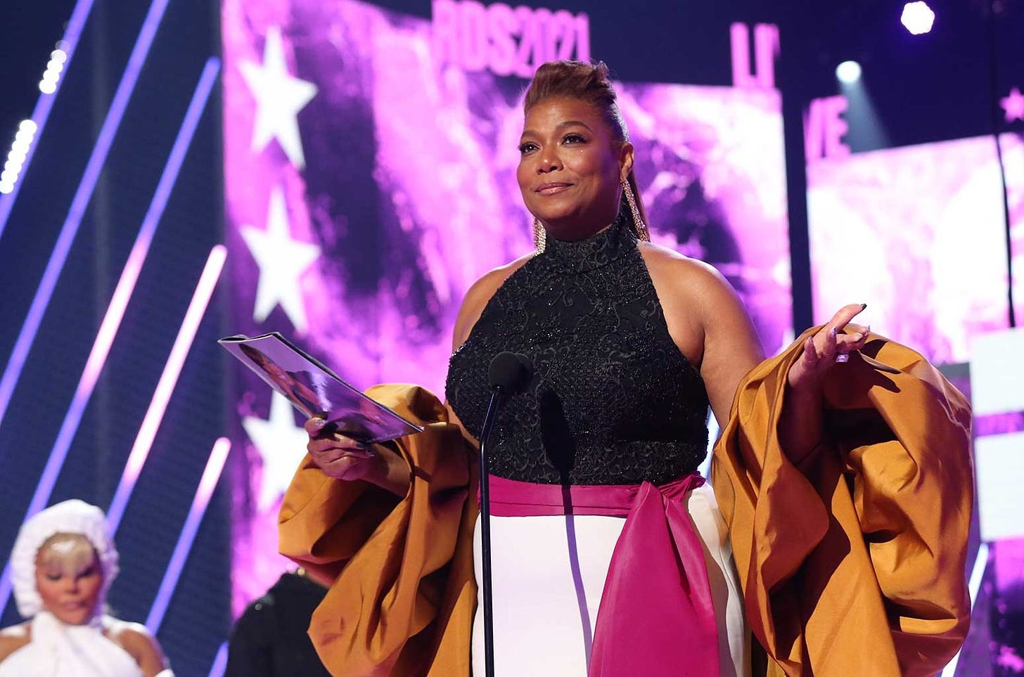 Queen Latifah Accepts Lifetime Achievement Award at 2021 BET Awards |  Billboard