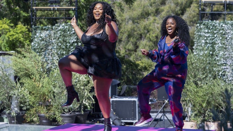 Plus Size Singer Lizzo with her choregrapher in Amazon Prime Show Watch out for the Big Grrrls