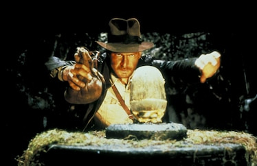 Indiana Jones switching the golden idol for a dummy sack