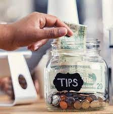What to Consider Before Going Tip-Free in Your Restaurant