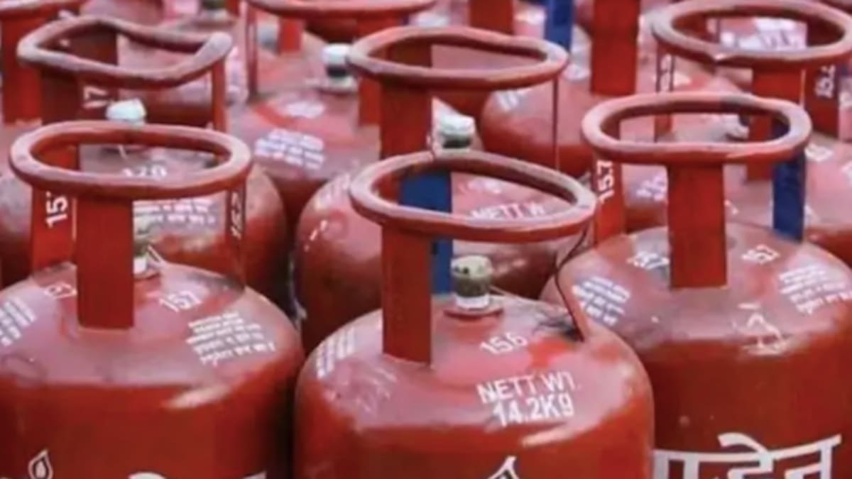 LPG price hiked by Rs 25, now costs Rs 819 per cylinder in Delhi. Check  details - Business News
