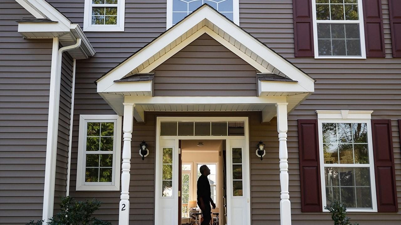Black homeowners paying $13,464 more on mortgages: study | Fox Business