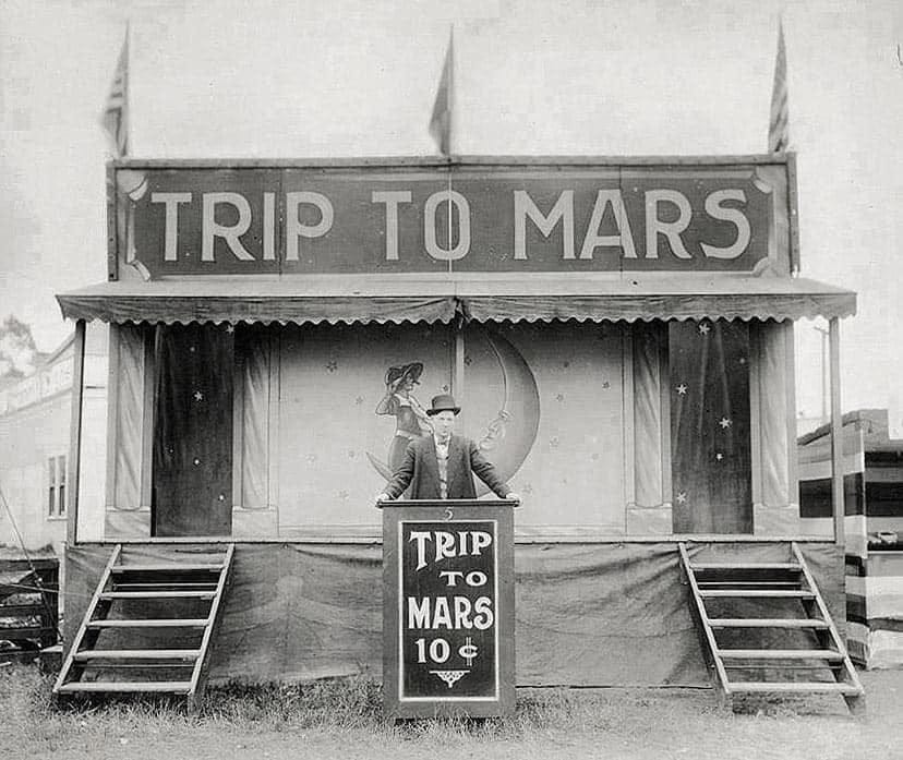 May be an image of text that says 'TRIP TO MARS TRIP TO MARS 10'