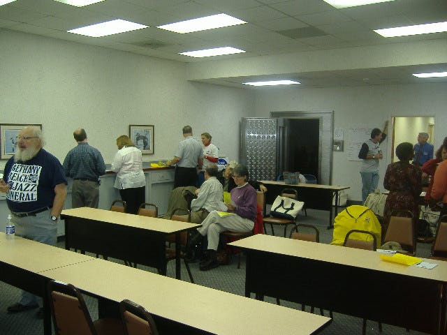 A photo of Bonnie Luna's volunteers and supporters.