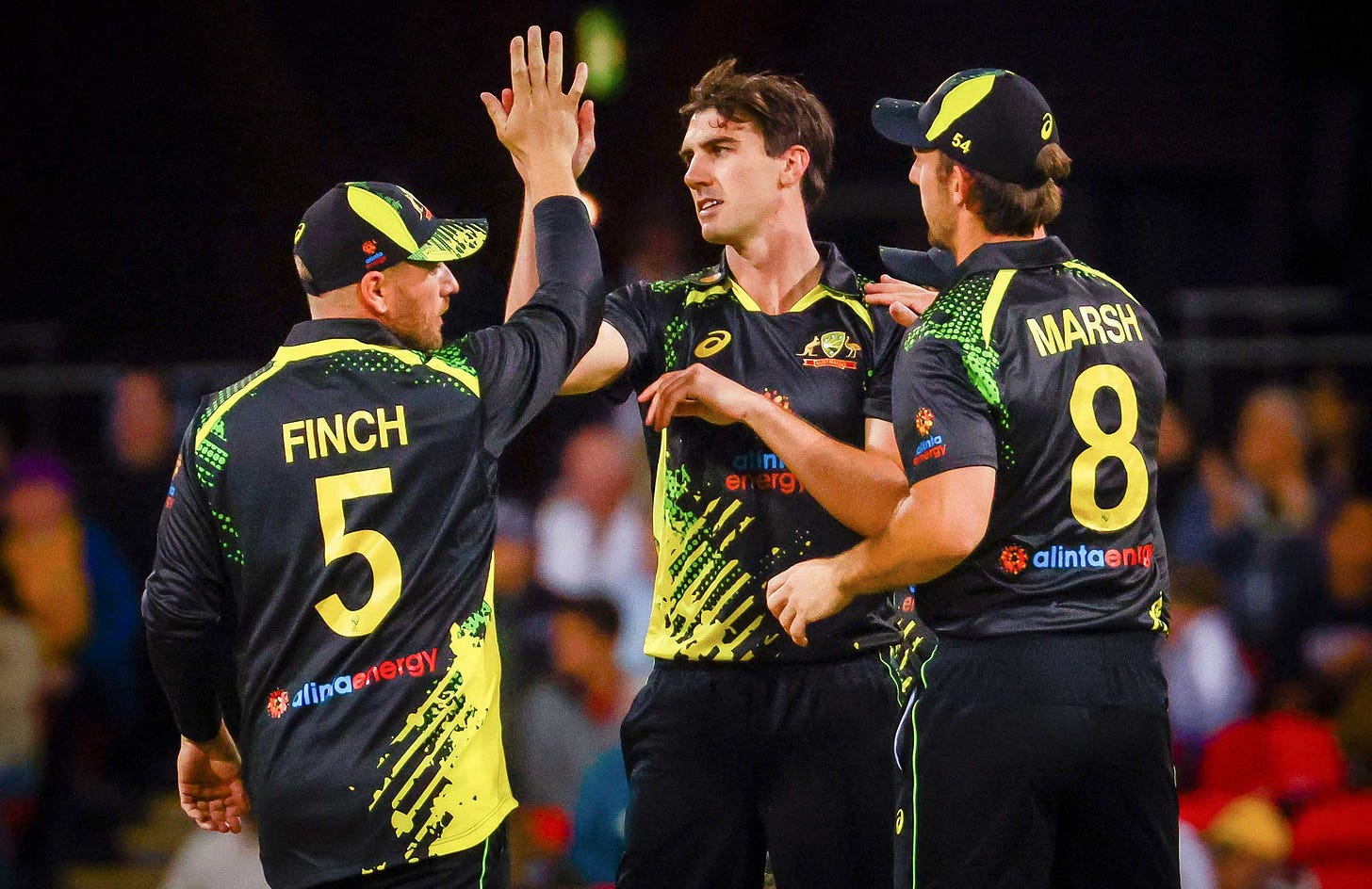 Aussies ring squad changes with World Cup in mind | cricket.com.au
