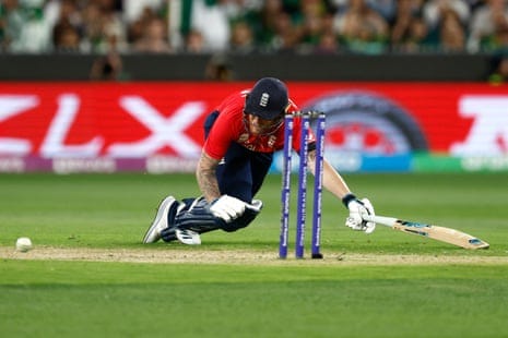 Pakistan set England target of 138 runs to win T20 World Cup final – live