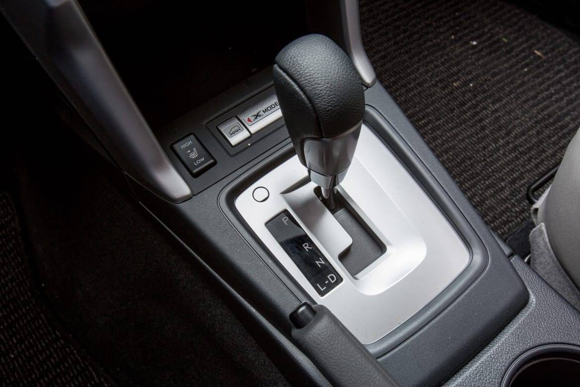 What Do The Numbers and Letters Mean on an Automatic Transmission Shifter?  | News | Cars.com