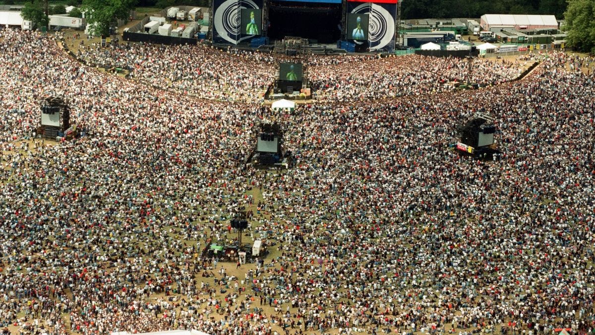 Oasis at Knebworth in 1996: I was there...if only I could remember all of  it - Simon Binns - Manchester Evening News