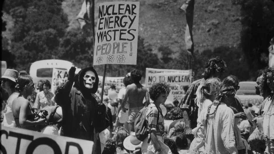 SAN LUIS OBISPO, CALIFORNIA -JUNE 30: Anti nuclear supporters at Diablo Canyon anti-nuclear protest, June 30, 1979 in San Luis Obispo, California. (Photo by Getty Images/Bob Riha, Jr.)