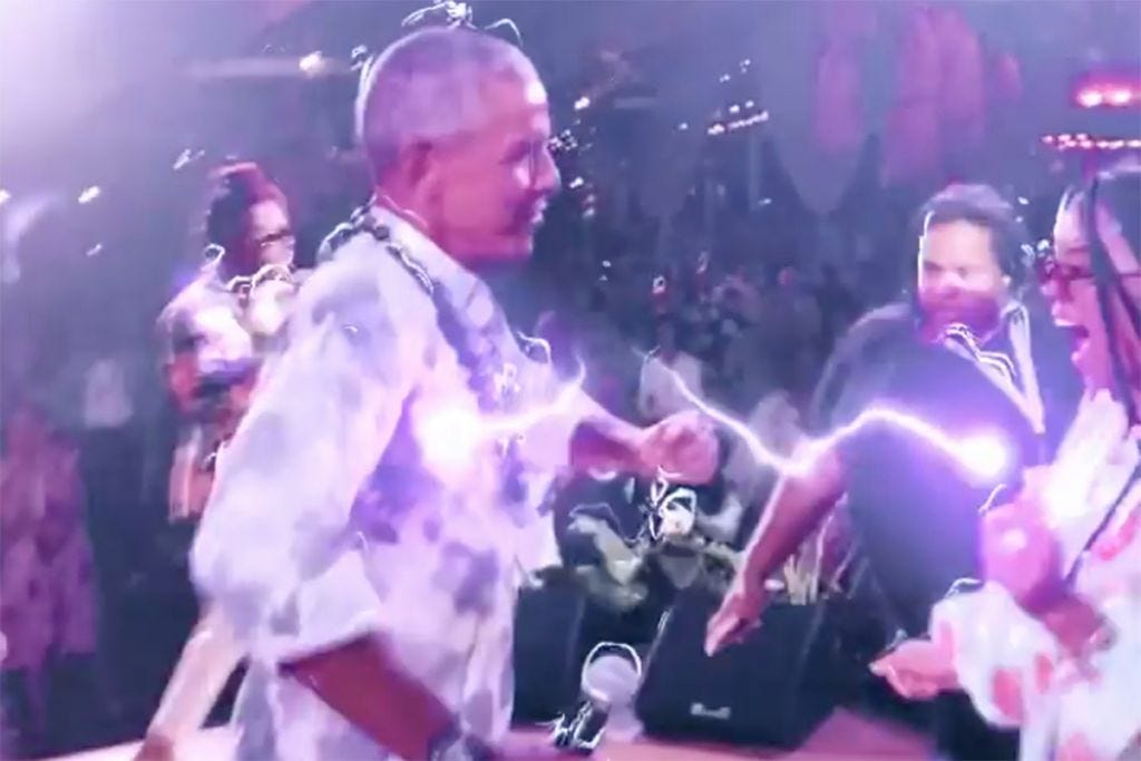 Obama Birthday Party Video Erykah Badu Posted Shows Ex-President Dancing |  NewsOne
