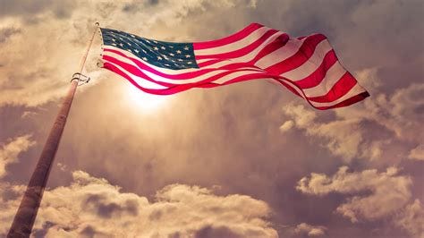 How to Fly the American Flag | Mental Floss