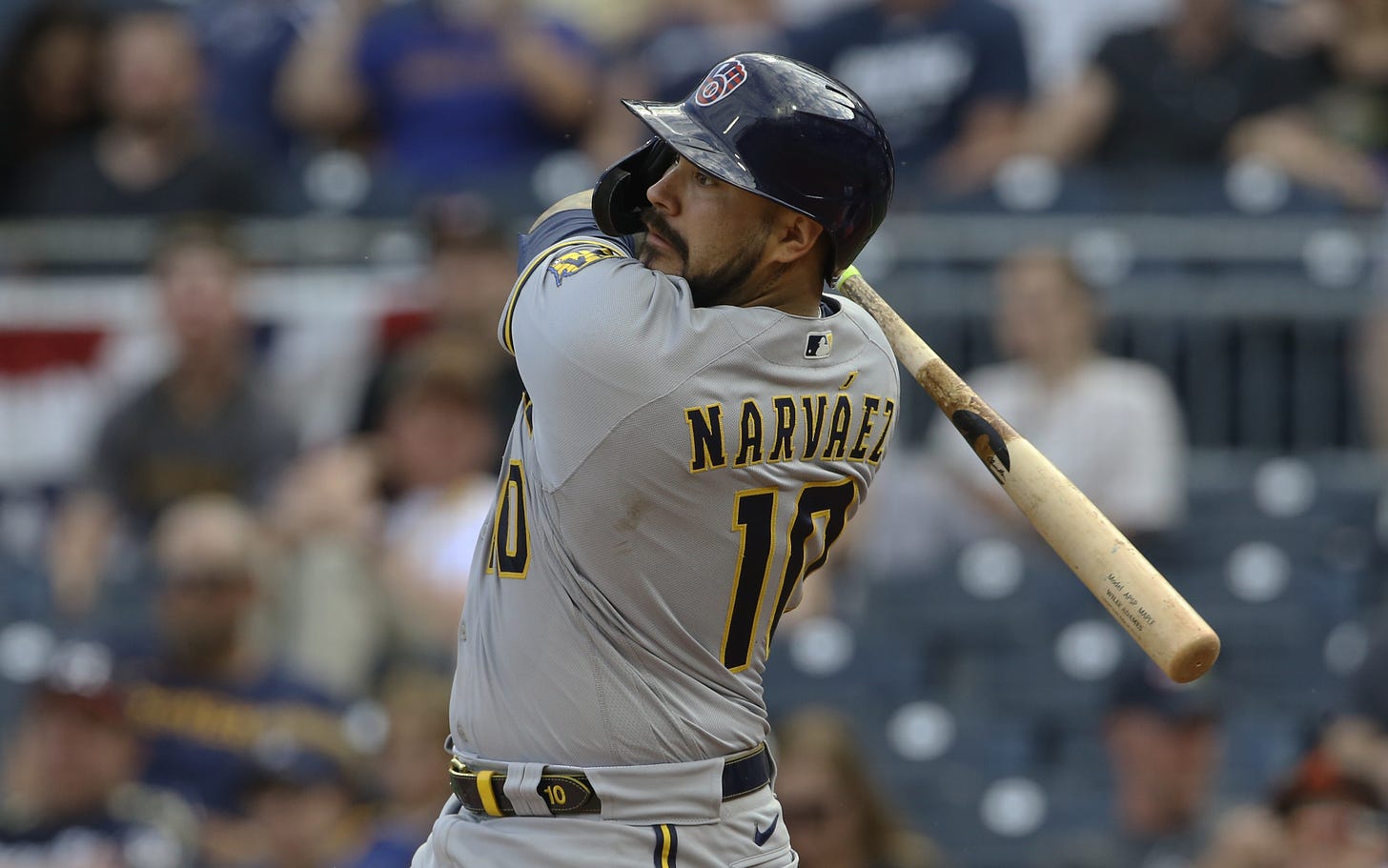 Omar Narvaez's 5-hit day helps Brewers rout Pirates | Reuters