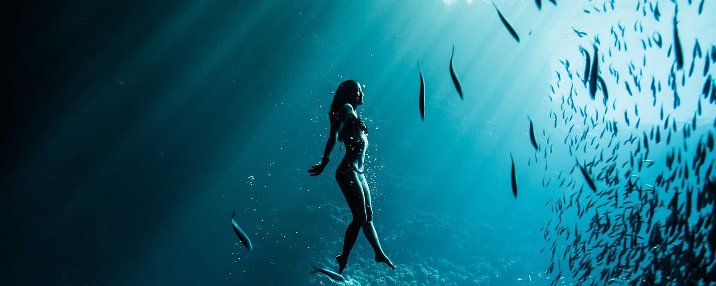 This Free-Diving Wonder Woman Kills Octopi with Her Bare Teeth