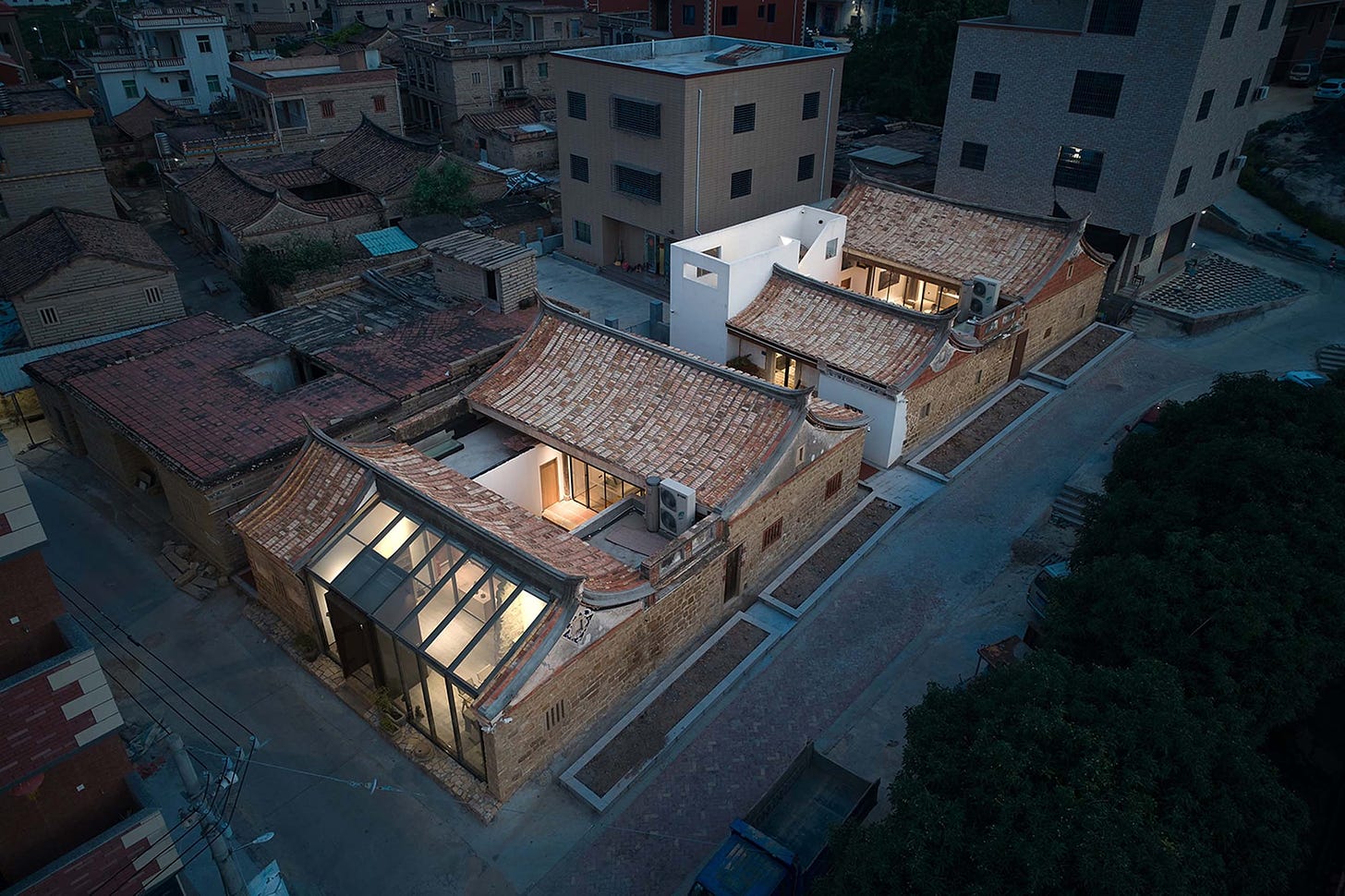 Xiangyuxiangyuan Home Stay / The Design Institute of Landscape and  Architecture China Academy of Art | ArchDaily