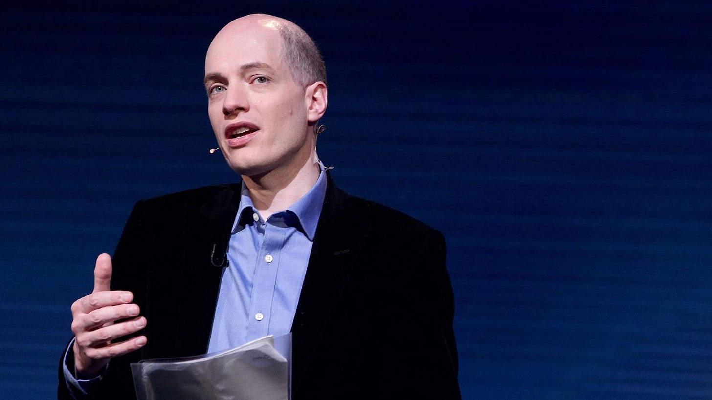 Alain de Botton on making the humanities useful, studying ads, and the need  for a "wisdom industry" — Quartz