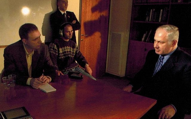 Interviewing Netanyahu in 2003 (courtesy Dan Perry)