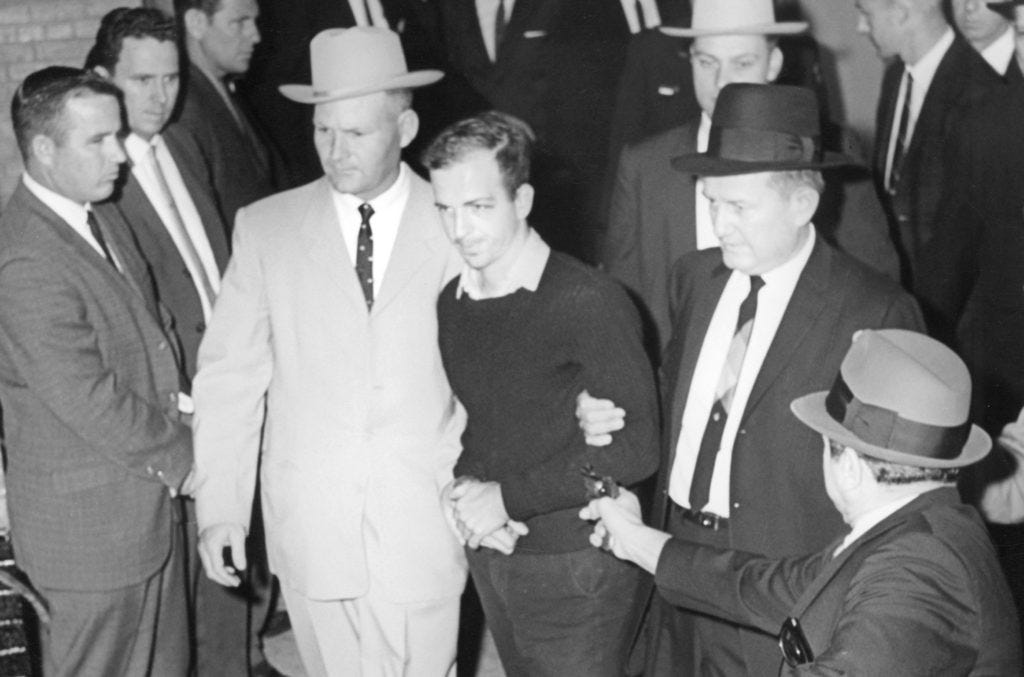 Jim Leavelle, lawman pictured at Lee Harvey Oswald's side, dies at 99 | PBS  NewsHour
