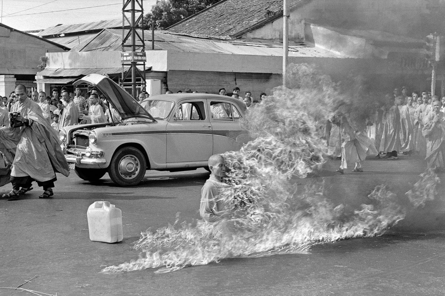 Malcolm Browne: The Story Behind the Iconic Burning Monk | Time