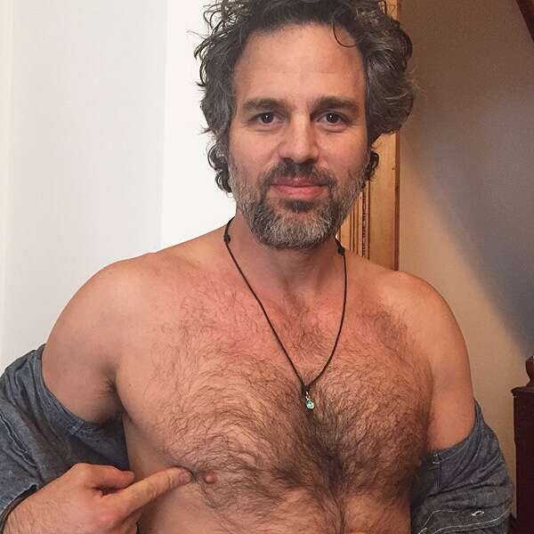 Mark Ruffalo and Samuel L. Jackson Tweet Photos of Their Nipples to Raise  Awareness of Male Breast Cancer | PEOPLE.com